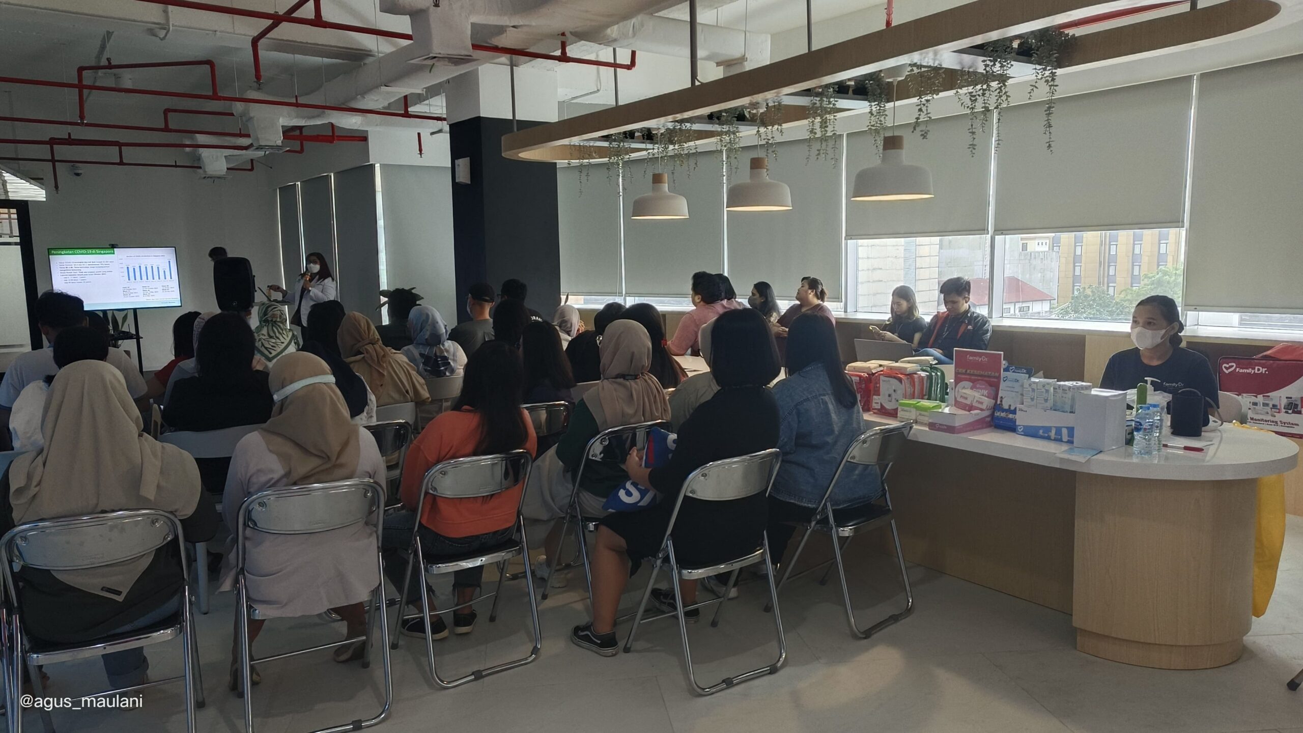 kegiatan pemeriksaan kesehatan di pt inter pariwara global bersama familydr